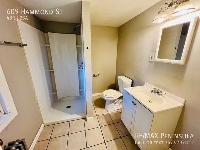 Building Photo - 609 Hammond St