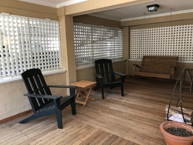 Building Photo - 89 Florida Hill Rd