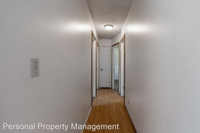 Building Photo - 3 br, 1 bath House - 515 Woodside Terrace