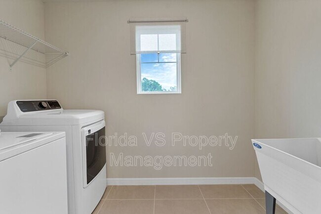 Building Photo - 5674 Arborvista Dr