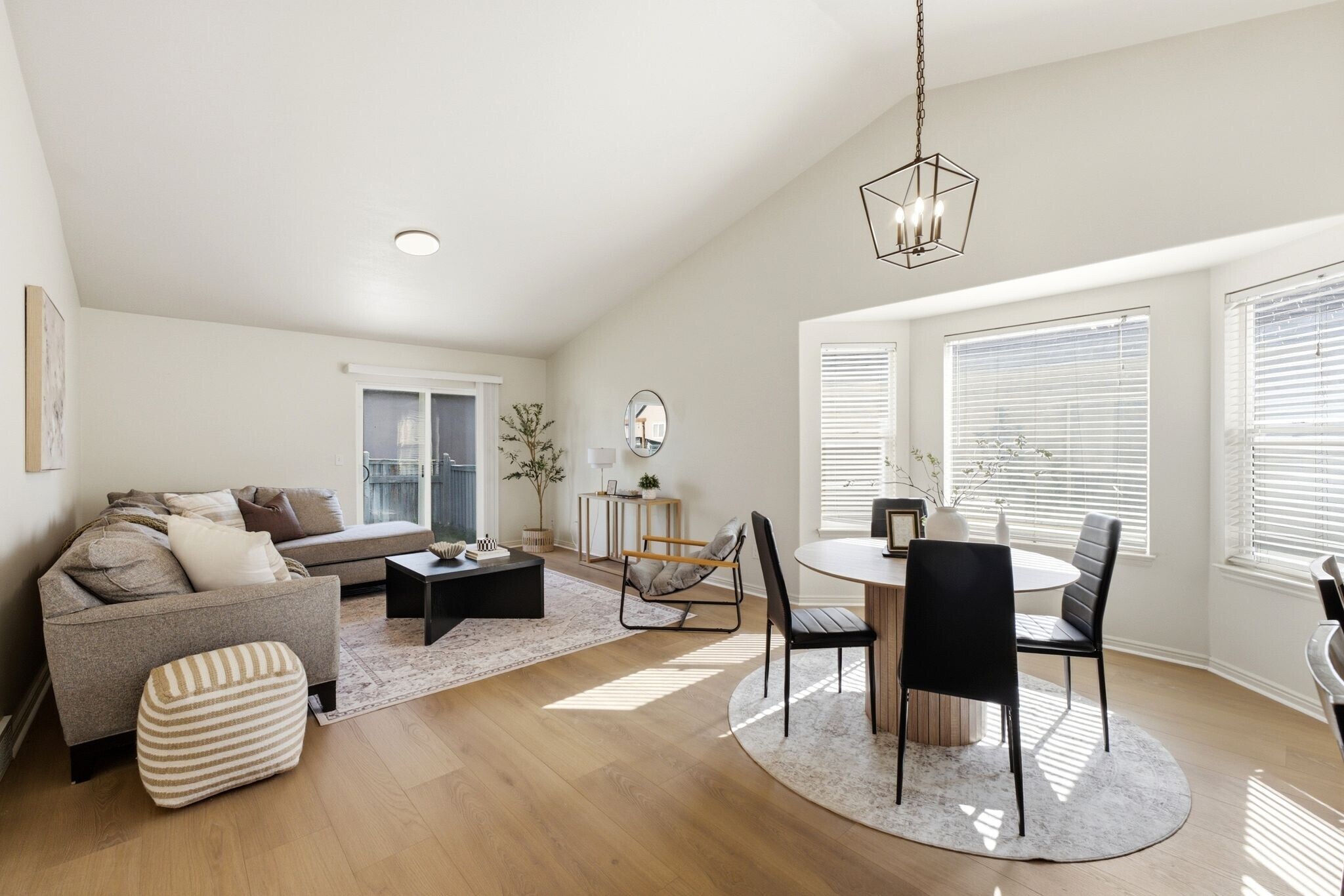 Building Photo - 3687 E Royal Troon Dr