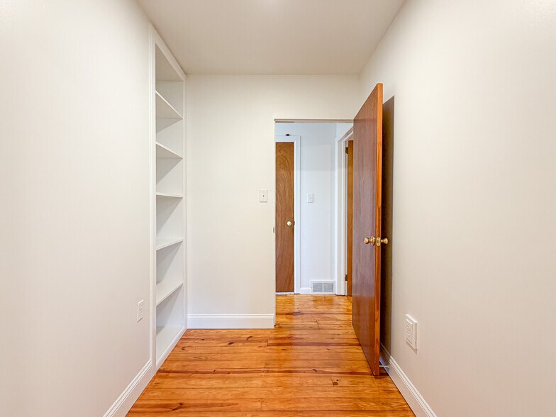 Building Photo - 3928 Oregon Pike