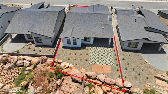 Building Photo - 1318 Rockwood Dr