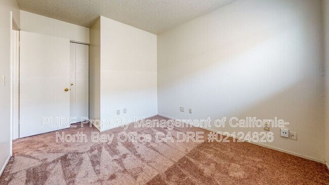 Building Photo - 1321 Berrydale Dr