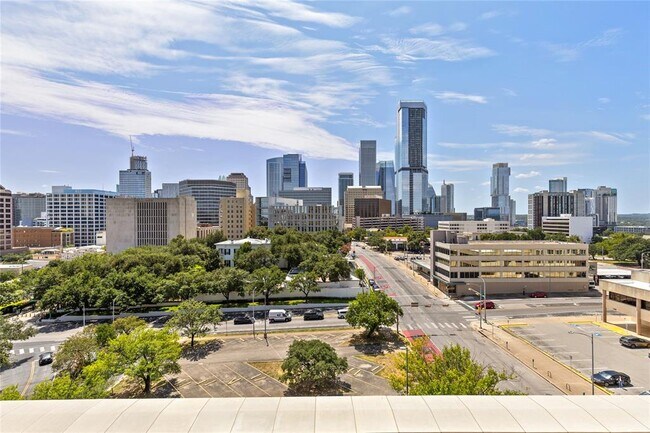 Building Photo - 1122 Colorado St