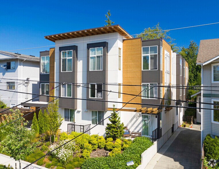 Building Photo - Cubix 95