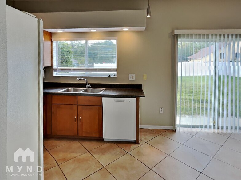 Building Photo - 4852 Barchetta Dr