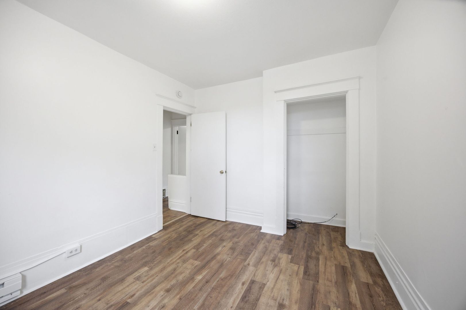 Building Photo - 225 Luray St