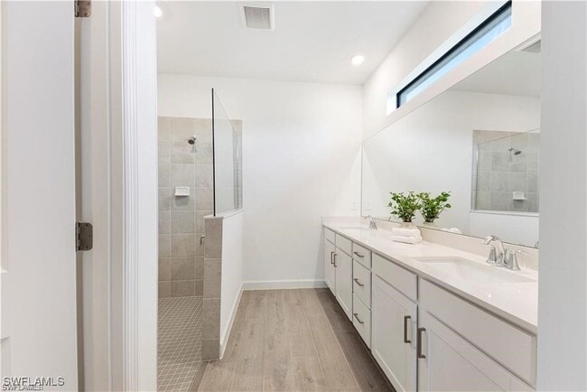 Building Photo - 11096 Canopy Loop