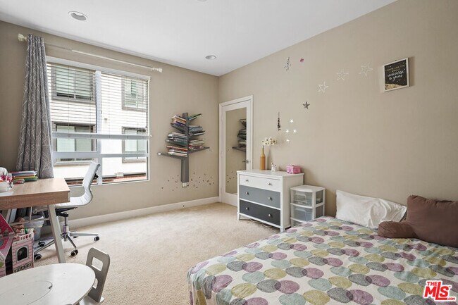 Building Photo - 12534 W Fielding Circle