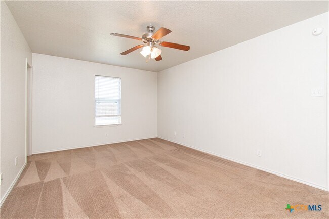Building Photo - 3902 Bolivar Dr