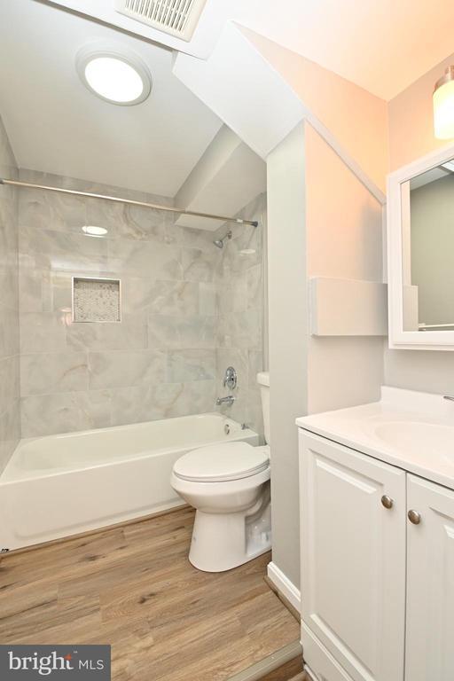 Building Photo - 2767 January Ct