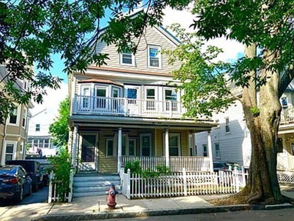 Primary Photo - 33 Ossipee Rd