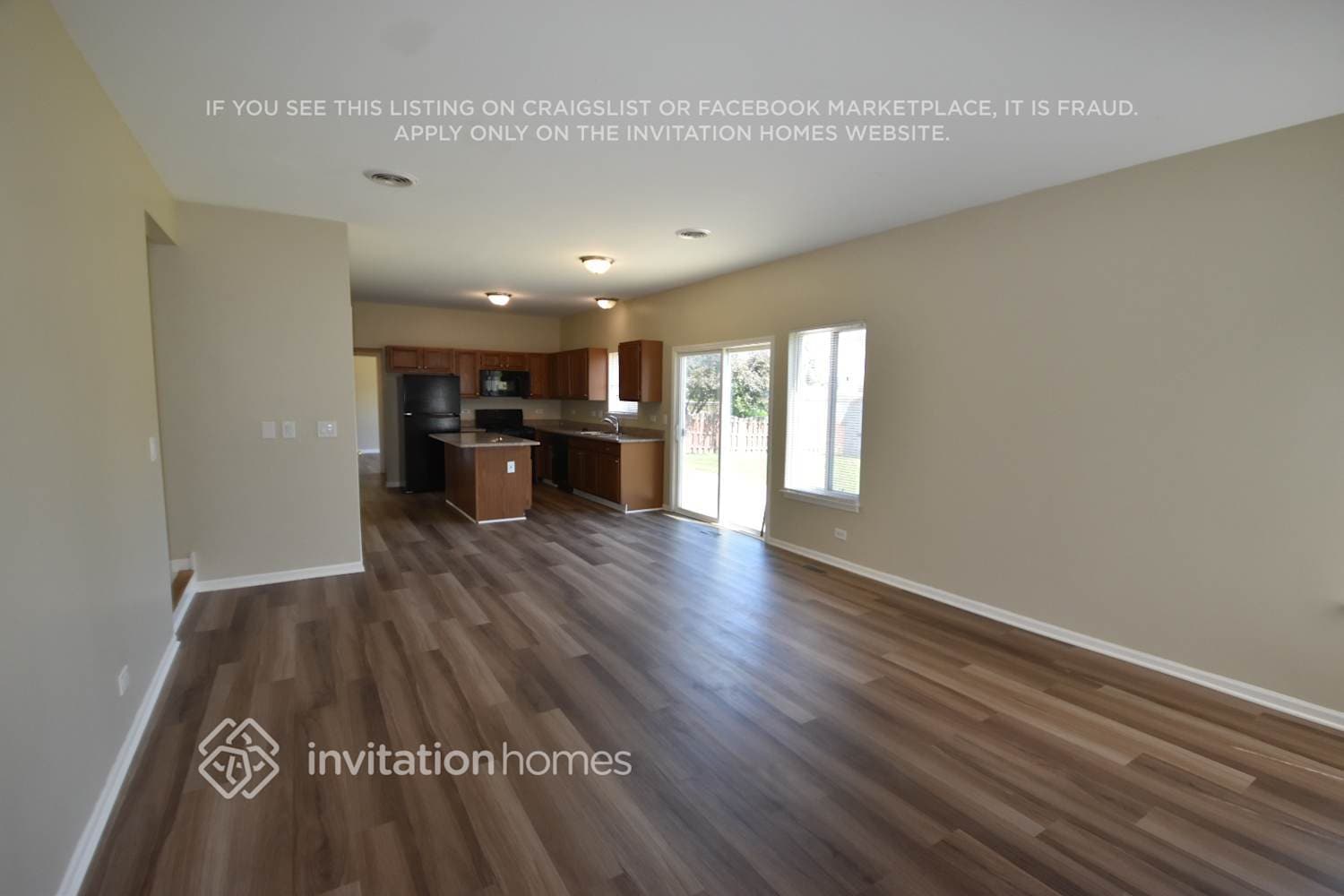 Building Photo - 290 S Annandale Dr