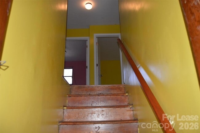 Building Photo - 516 S Green St