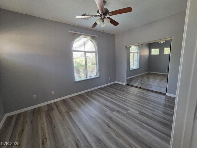 Building Photo - 5635 Criollo Dr