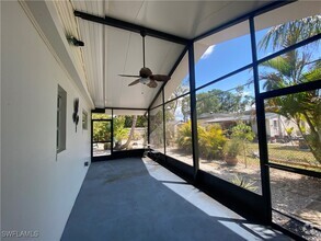 Building Photo - 1560 Maravilla Ave