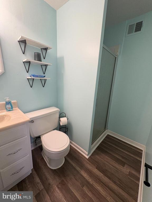 Building Photo - 9432 Merryrest Rd