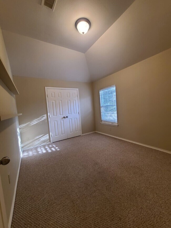 Building Photo - 2318 Kylie Ct