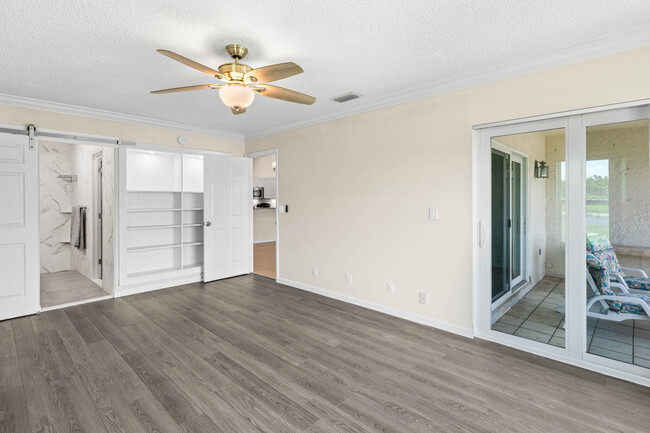 Building Photo - 12235 Forest Greens Dr