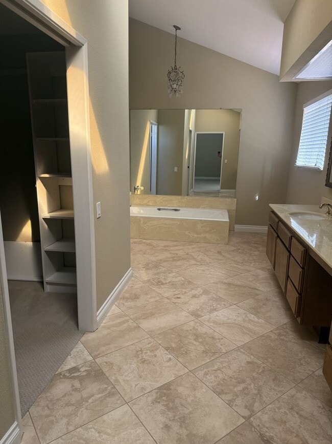 Building Photo - 4-Bed | 3 Bath | University City Home for Rent