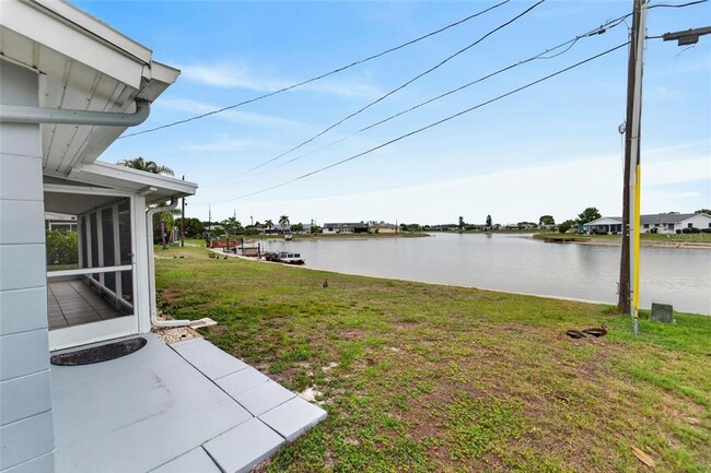 Building Photo - 1201 Fordham Dr