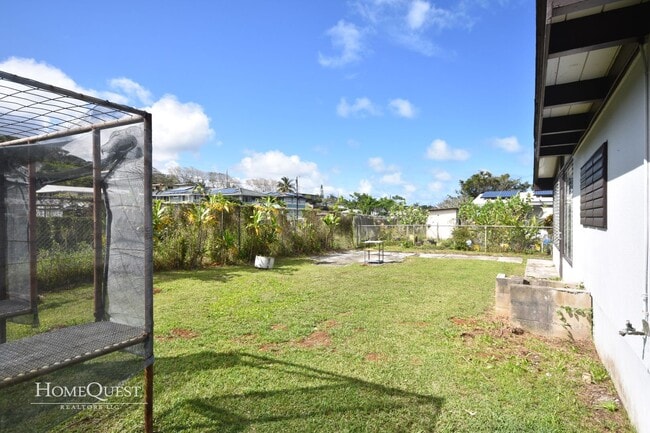 Building Photo - Kaneohe Charm -- 3 bed 1.5 bath SFH -- $3500/mo