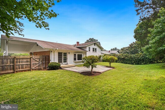 Building Photo - 11840 Enid Dr