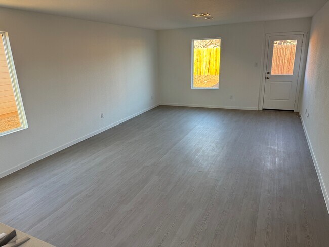 Building Photo - 7306 India Star