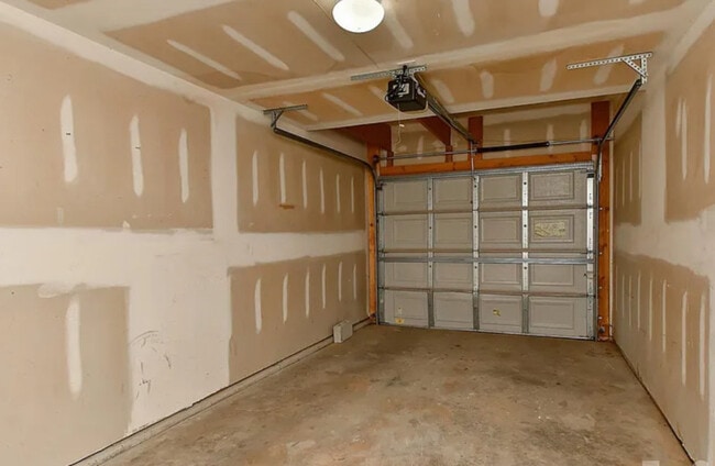 Building Photo - 6512 Quarterbridge Ln