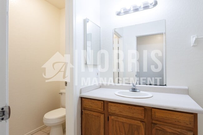 Building Photo - Freshly Updated Home in Arizona City