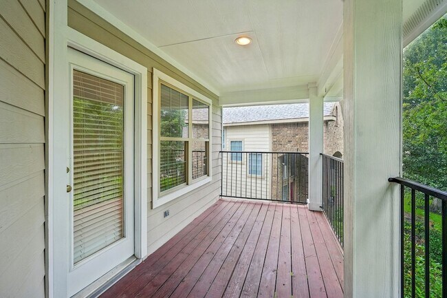 Building Photo - 90 Panterra Way