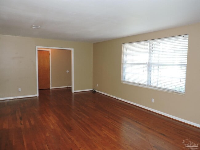 Building Photo - 8220 Excelsior Dr