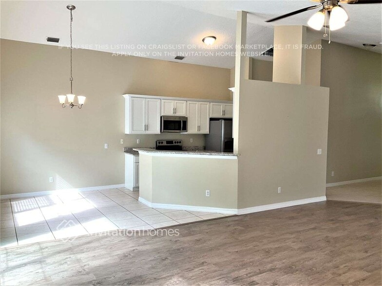 Building Photo - 1661 Silverado Dr