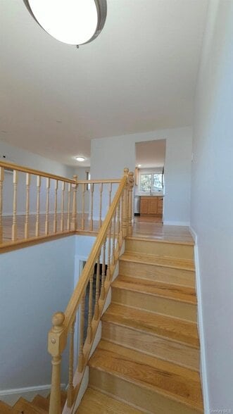 Building Photo - 4 Willow St