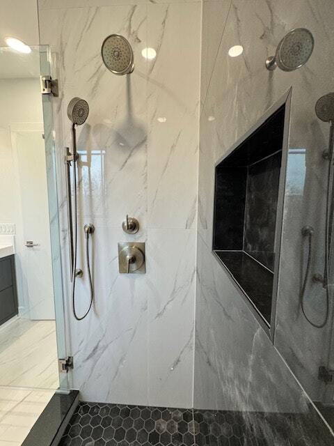 Building Photo - 85 W High St