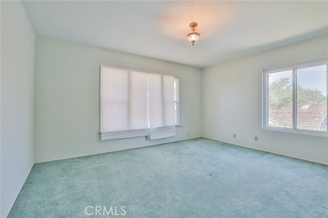 Building Photo - 3744 Pine Ave