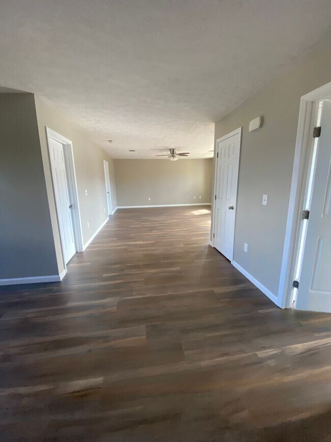 Building Photo - Now Leasing - 3 bedroom 2 bath White Pine, TN