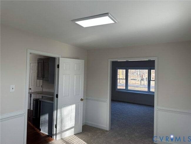 Building Photo - 10510 Courtney Rd