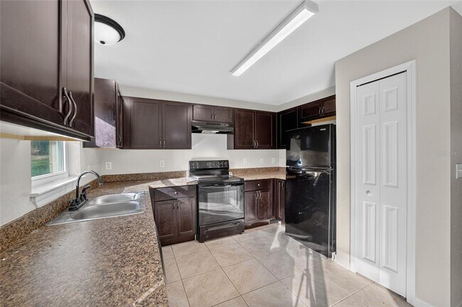 Building Photo - 16993 SW 20th Ct Rd