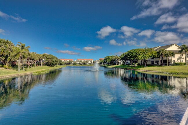 Building Photo - 805 Mainsail Cir