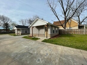 Building Photo - 2115 N.13th Street-