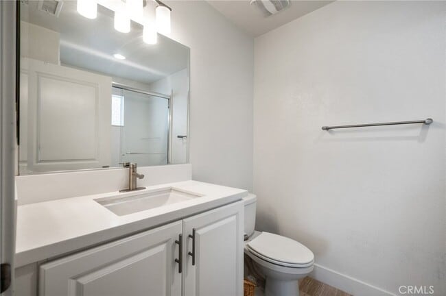 Building Photo - 1811 S Mesa St