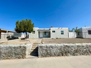 Building Photo - 5593 Hunt Ct