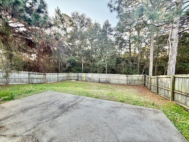 Building Photo - 2070 Catline Cir