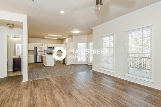 Building Photo - 4 Bedroom Pet-Friendly Home in JONESBORO, GA with Main Street Renewal