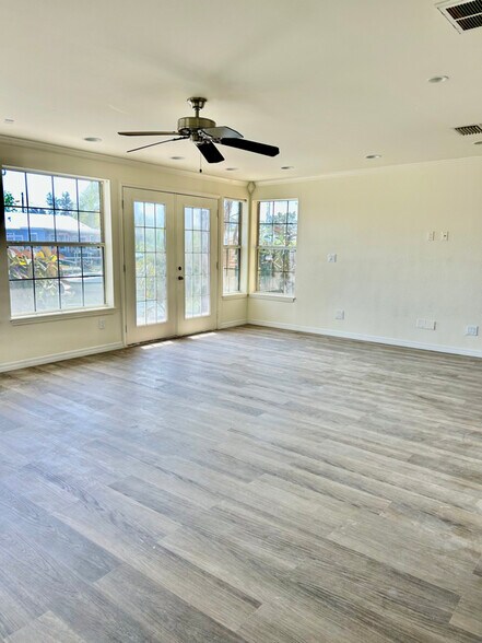 Building Photo - 13802 Coco Ave