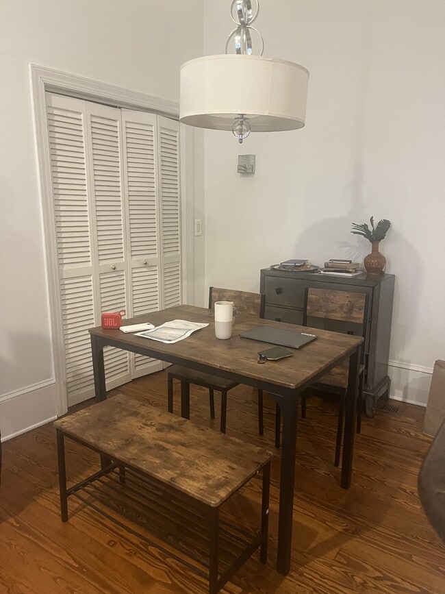 Building Photo - 79 Society St