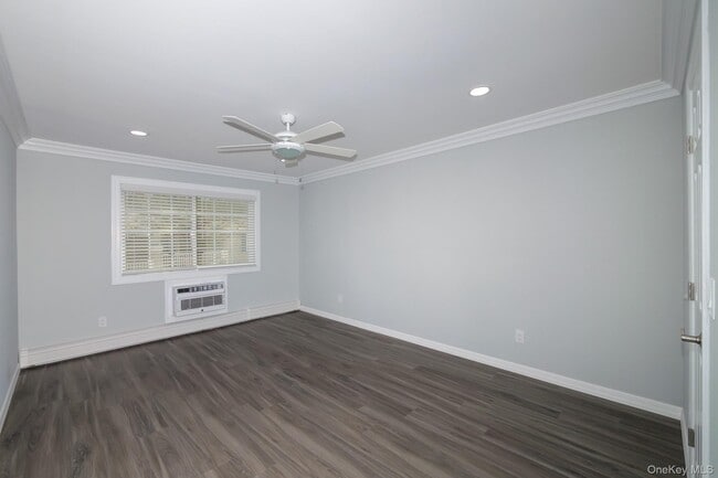 Building Photo - 160 Cassa Loop