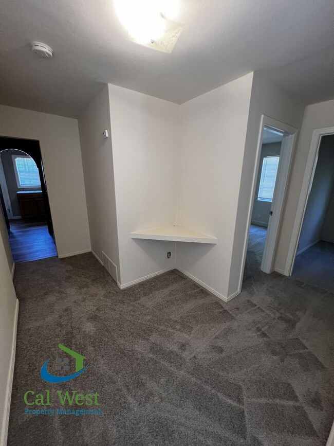 Building Photo - $3,695 - Beautiful 3 BD/1.5 BA Home in Old...